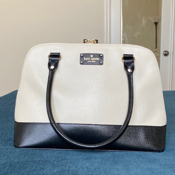 kate spade Handbags - Kate Spade Two-Tone Black and Cream Berkeley Lane Rachelle large domed satchel